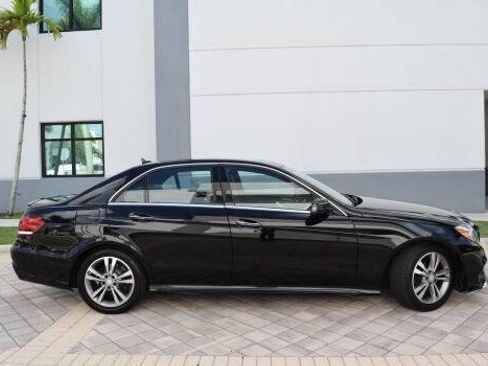 Used 2014 Mercedes-Benz E 250 BlueTEC Sedan image 7