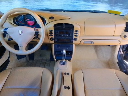 Used 2002 Porsche 911 Carrera RWD image 14