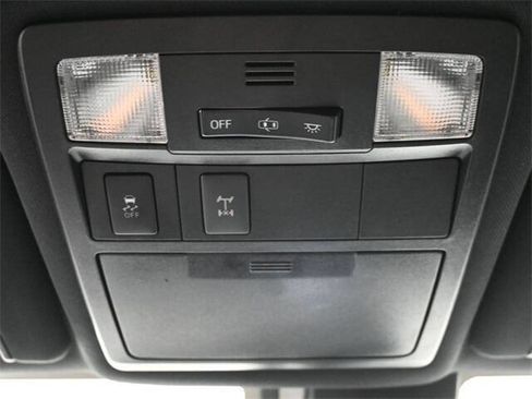 Used 2019 Toyota Tacoma SR5 image 17