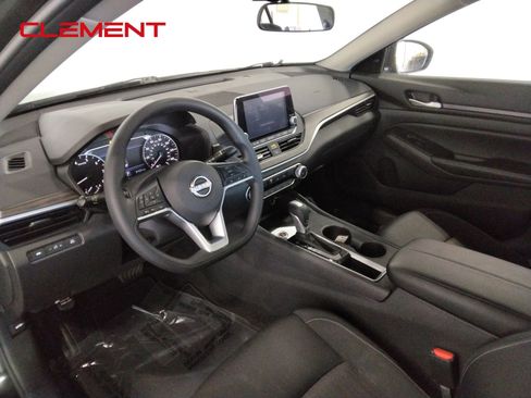 Used 2025 Nissan Altima 2.5 SV image 26