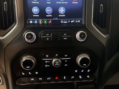 Used 2022 GMC Sierra 1500 Denali w/ Denali Premium Package image 14