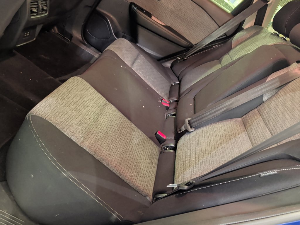 Used 2023 Nissan Rogue SV AWD/4WD image 7
