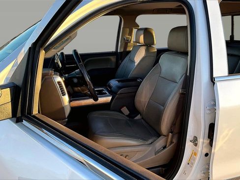 Used 2018 Chevrolet Silverado 1500 LTZ w/ Texas Edition image 26