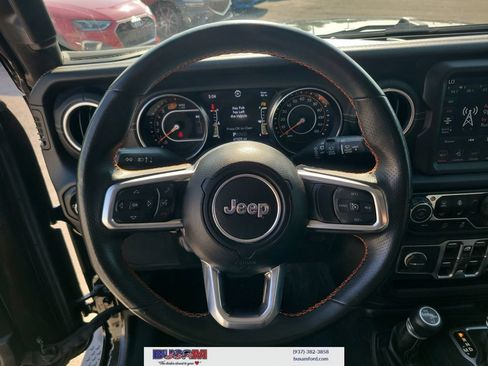 Used 2021 Jeep Wrangler Unlimited Sahara w/ Uconnect 4C Nav & Sound Group AWD/4WD image 15