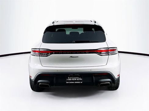New 2026 Porsche Macan image 10