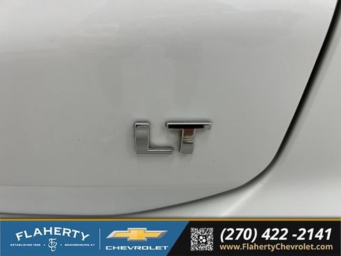 Used 2019 Chevrolet Equinox LT w/ Sun & Navigation Package FWD image 18