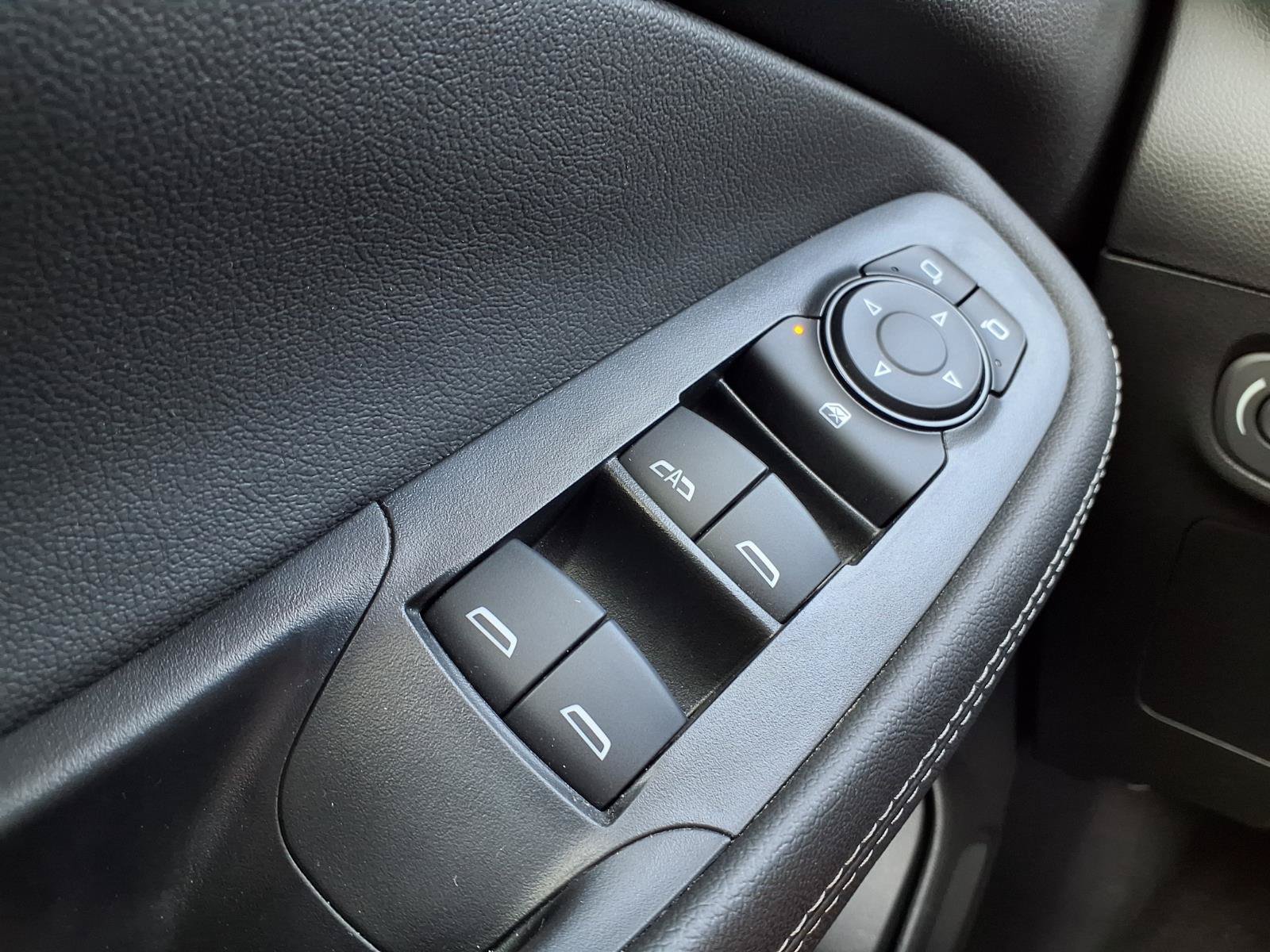 Used 2024 Buick Encore GX Sport Touring w/ Comfort Package FWD image 21