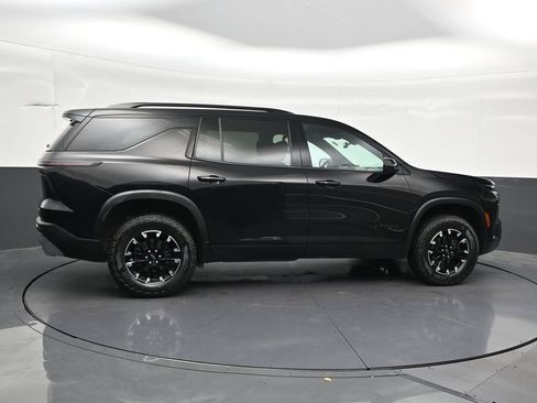 Used 2024 Chevrolet Traverse Z71 w/ Enhanced Driving Package AWD/4WD image 7