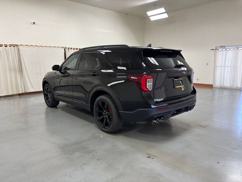 Used 2022 Ford Explorer ST w/ Equipment Group 401A AWD/4WD image 6