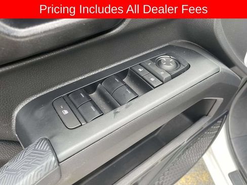 Used 2024 Toyota Tacoma SR5 AWD/4WD image 20