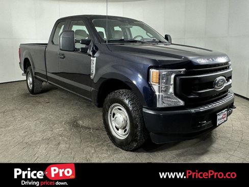 Used 2022 Ford F250 XL image 1