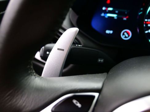 Used 2020 Aston Martin V8 Vantage Coupe image 36