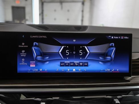 Certified 2026 BMW X7 xDrive40i AWD/4WD image 18