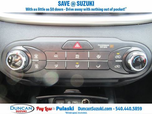 Used 2017 Kia Sorento LX image 24