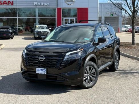 New 2026 Nissan Pathfinder SV image 9