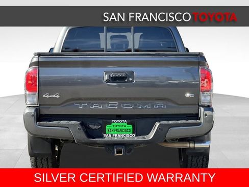 Certified 2016 Toyota Tacoma Limited image 4