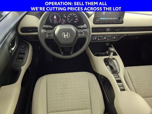 Used 2025 Honda HR-V LX image 13