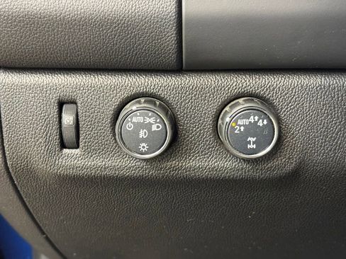 Used 2020 Chevrolet Colorado LT AWD/4WD image 29