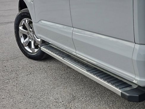 Used 2023 Ford F150 Lariat w/ Max Trailer Tow Package image 12