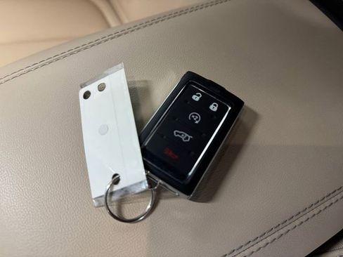 Used 2024 Jeep Grand Cherokee Limited image 26