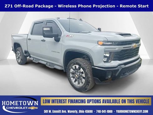 Used 2024 Chevrolet Silverado 2500 Custom w/ Custom Value Package image 1