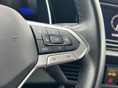 Used 2024 Volkswagen Jetta SE image 19