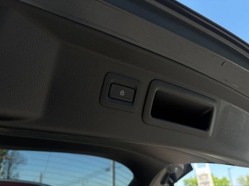 Used 2025 MAZDA CX-50 AWD 2.5 S w/ Select Package image 22