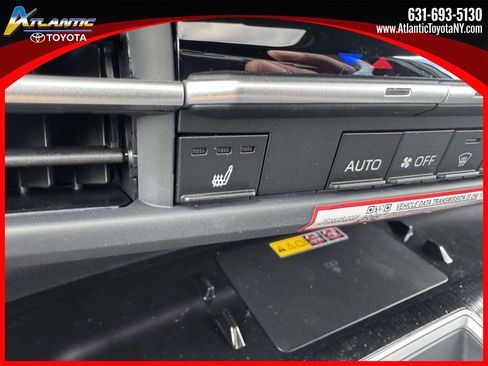 New 2026 Toyota Sienna XLE Woodland Edition image 18