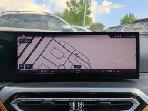 Used 2023 BMW 330i Sedan w/ Premium Package image 16