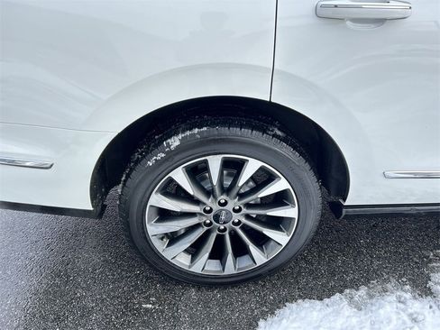 Used 2021 Lincoln Navigator Reserve w/ Luxury Package image 12