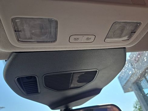 Used 2022 Ford Escape SE w/ Convenience Package FWD image 62