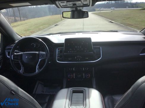 Used 2021 Chevrolet Suburban RST w/ Luxury Package image 25