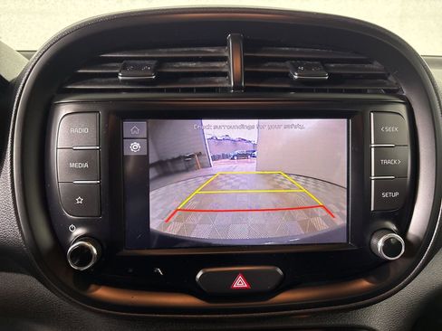 Used 2024 Kia Soul LX image 15