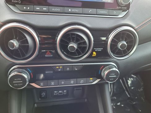 Used 2024 Nissan Sentra SR w/ SR Premium Package image 21