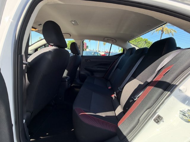 Used 2024 Nissan Versa SR FWD image 31