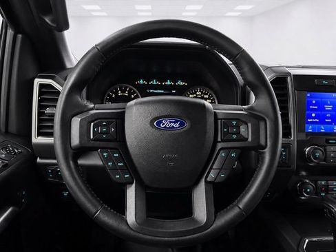 Used 2019 Ford F150 XLT w/ Equipment Group 302A Luxury AWD/4WD image 32