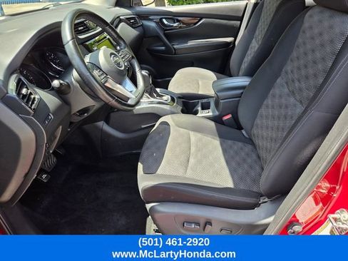 Used 2021 Nissan Rogue Sport SV FWD image 9