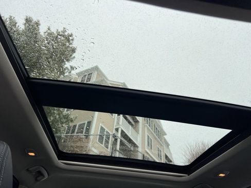 Used 2021 Nissan Rogue SL image 22