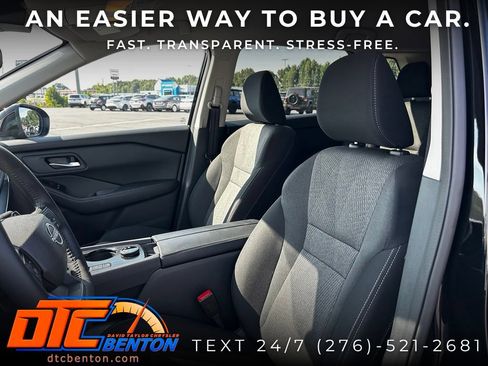 Used 2026 Nissan Rogue SV AWD/4WD image 8