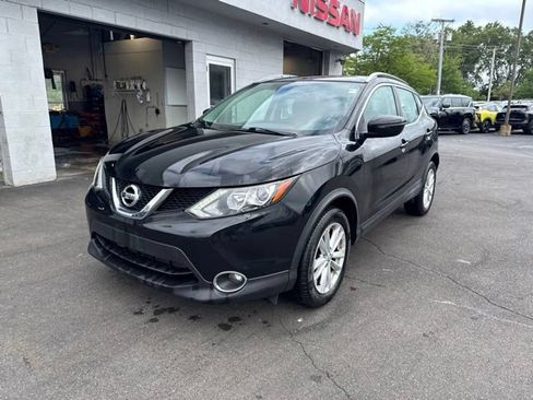 Used 2017 Nissan Rogue Sport SV w/ SV All-Weather Package AWD/4WD image 5