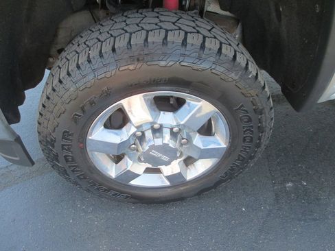 Used 2019 GMC Sierra 2500 SLT image 14