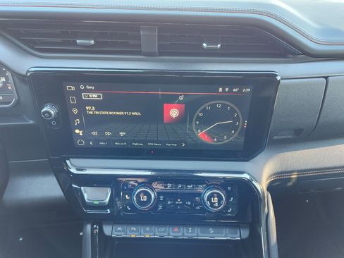 Used 2025 GMC Sierra 1500 AT4 w/ AT4 Premium Package image 18