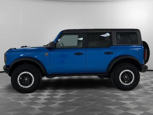 Used 2023 Ford Bronco Badlands w/ Sasquatch Package AWD/4WD image 2