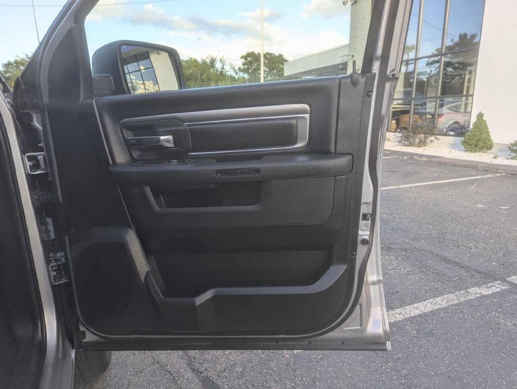 Used 2021 RAM 1500 Warlock AWD/4WD image 30