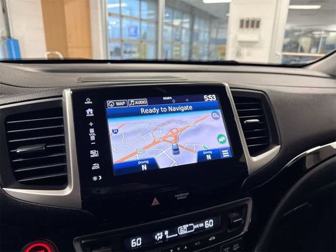 Certified 2017 Honda Pilot Elite image 32