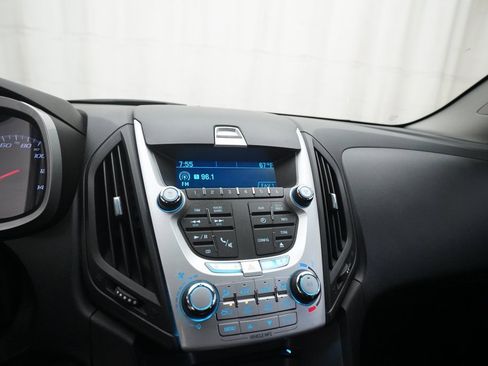 Used 2015 Chevrolet Equinox LS image 6