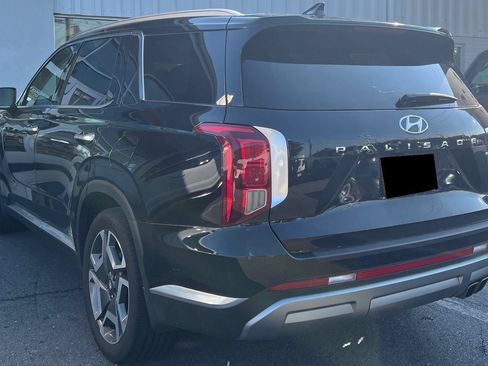 Used 2024 Hyundai Palisade Limited AWD/4WD image 3