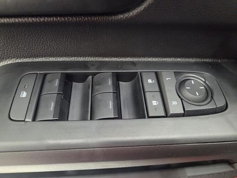 New 2026 Toyota Tacoma SR image 44