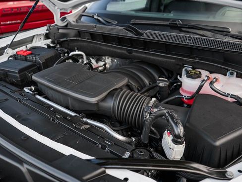 New 2026 Chevrolet Suburban High Country AWD/4WD image 7