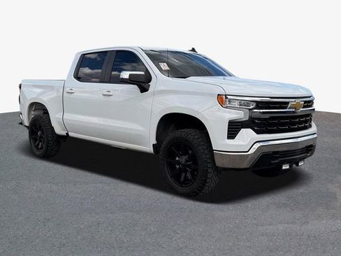 Used 2023 Chevrolet Silverado 1500 LT image 4